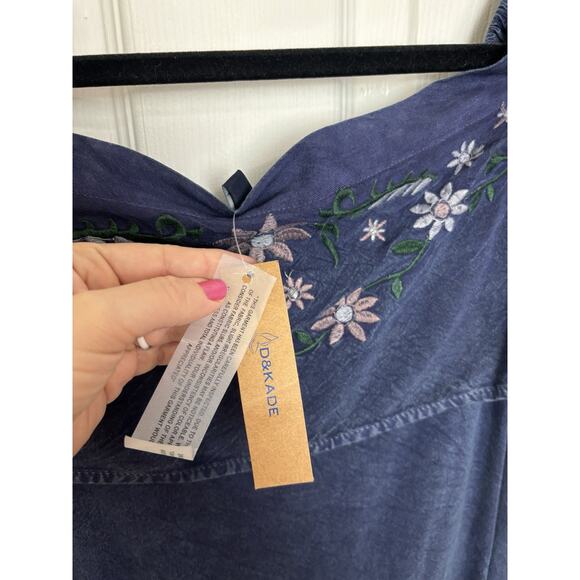 NWT Denim Chambray Floral Embroidered Dress Size Large Western Rodeo Boho - Picture 6 of 9
